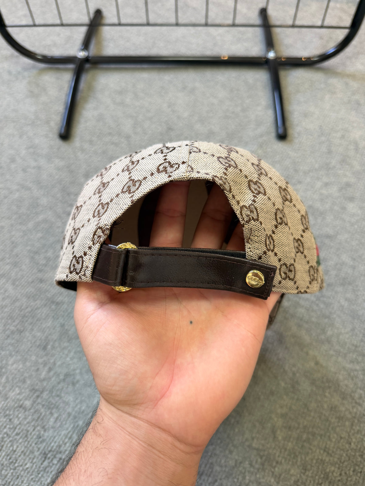 BONÉ GUCCI