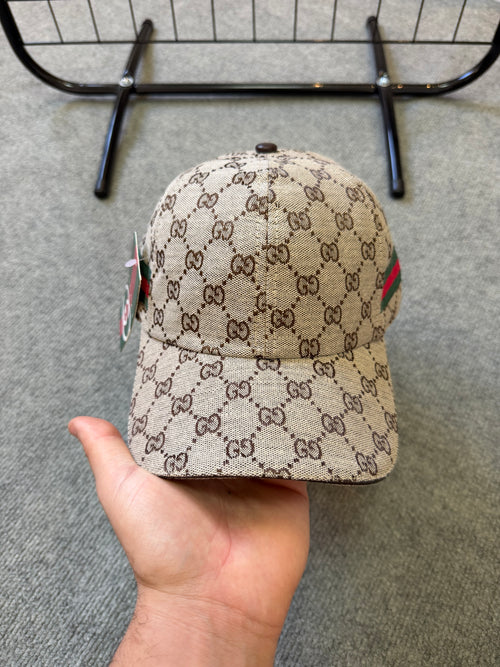 BONÉ GUCCI