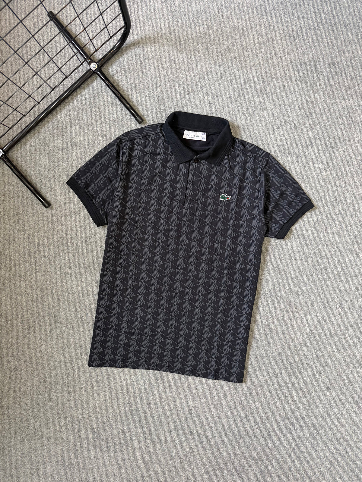 GOLA POLO LACOSTE MONOCROMÁTICO