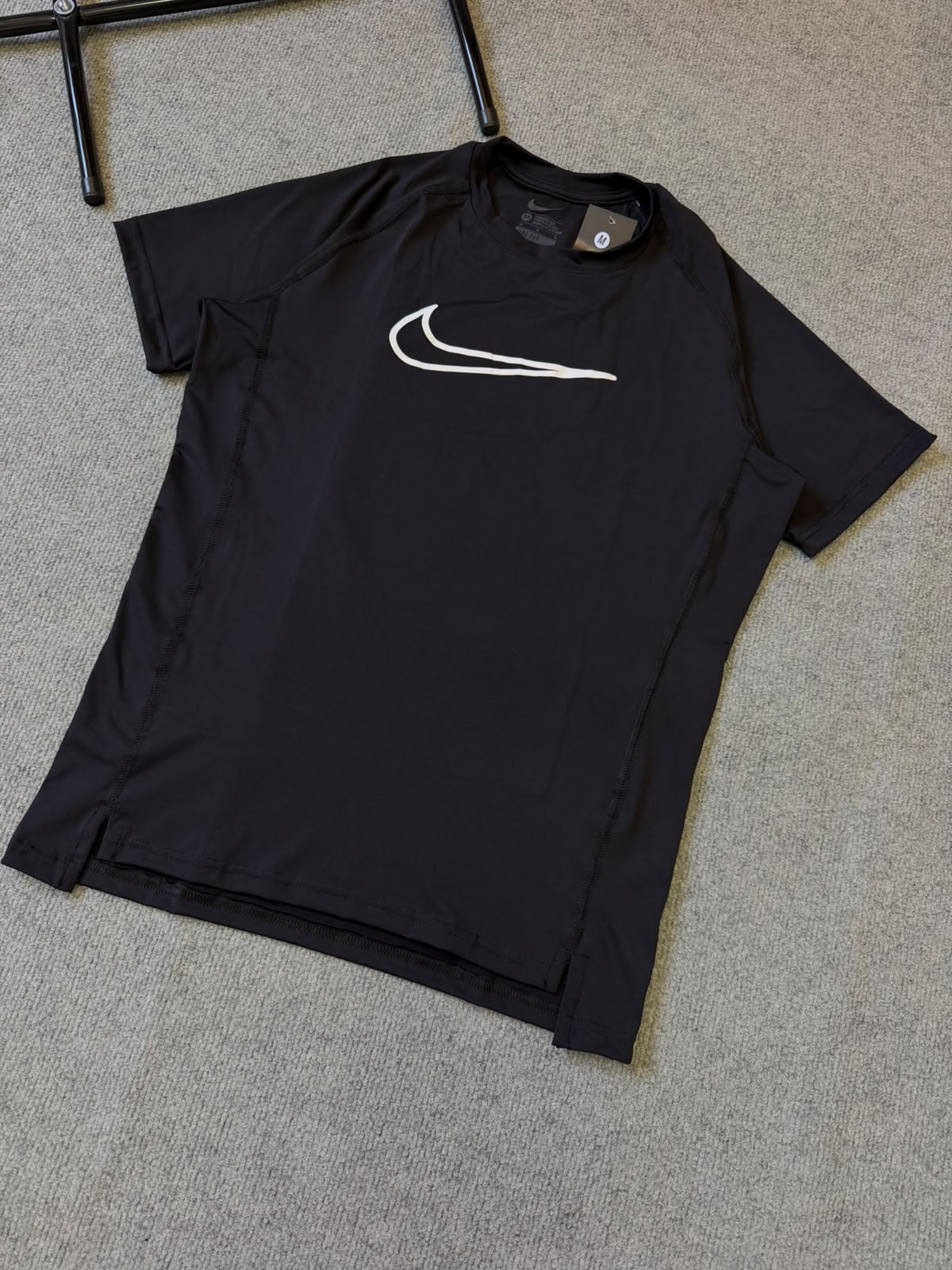 CAMISA NIKE PRO COMPRENSSÃO